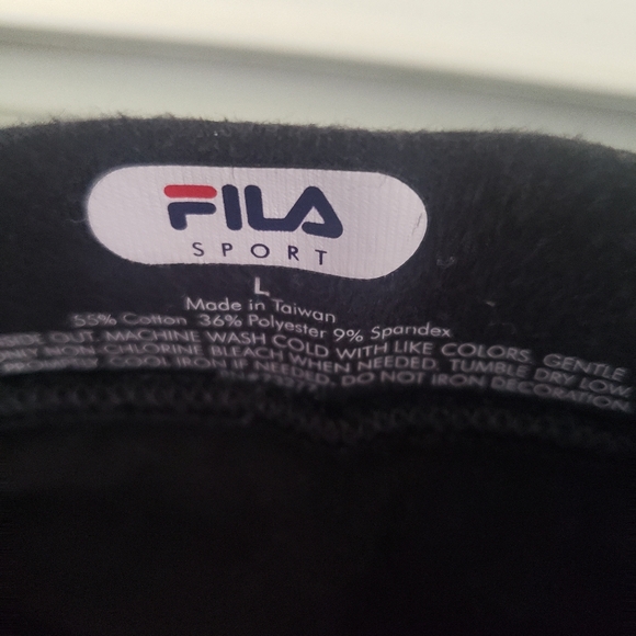 Fila Workout Gear Size L - Picture 2 of 4